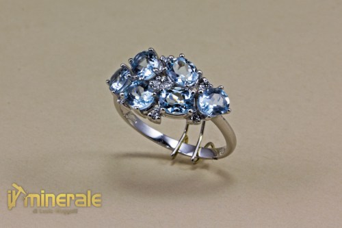 AN11-17Oxy39500-3_Gioielli_oro_pietre_dure_semipreziose_preziose_anelli_acquamarina_brillanti_gold_jewels_rings_gemstones_aquamarine_diamonds.logo