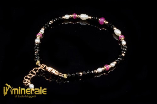 BR059Ns2925-1_gioielli_argento_bracciali_pietre_dure_perle_coltivate_spinello_nero_rubino.logo