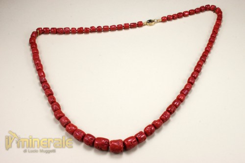 CL4-16Ns69533-3_gioielli_oro_collane_pietre_dure_corallo_rosso.logo