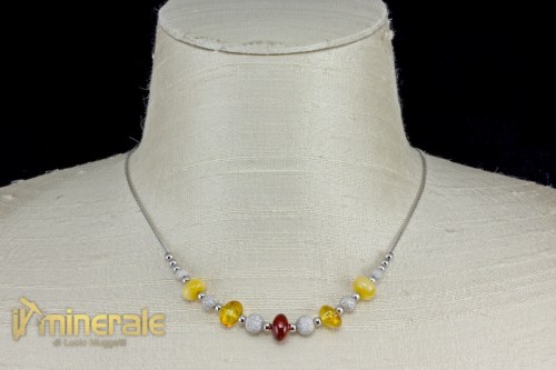 G002aNs1320-1_gioielli_argento_collane_catene_girocolli_pietre_dure_ambra_naturale_baltico-640