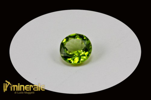 GE125-1_gemme_pietre_tagliate_semipreziose_peridoto_olivina_gemstones.logo