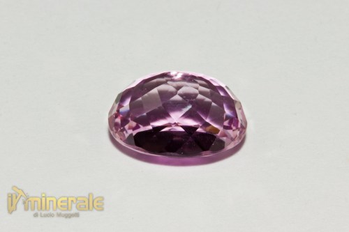 GE132-4_minerali_gemme_pietre_tagliate_semipreziose_kunzite_gemstones.logo