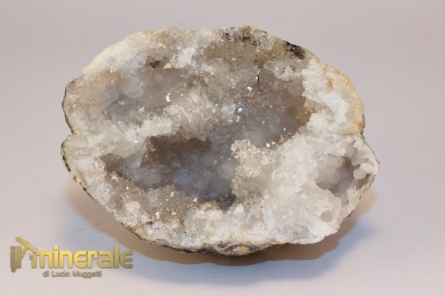 MN1605-3_minerali_collezione_geodi_calcite_quarzo_marocco