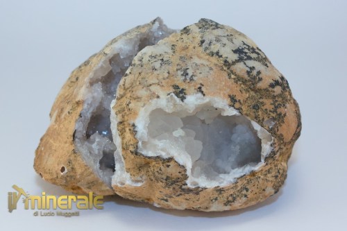 MN1607-4_minerali_collezione_geodi_calcite_quarzo_marocco