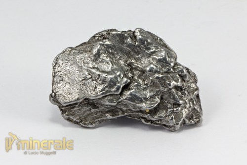 MN2043-2_minerali_collezione_cristalloterapia_meteoriti_ferro.logo