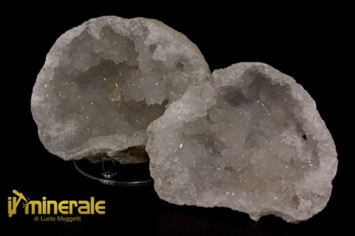 MN2306-1_minerali_collezione_arredamento_geodi_quarzo_calcite_marocco.logo