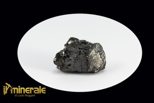 MN2371-1_minerali_collezione_cristalloterapia_carbonio_shungite_russia.logo