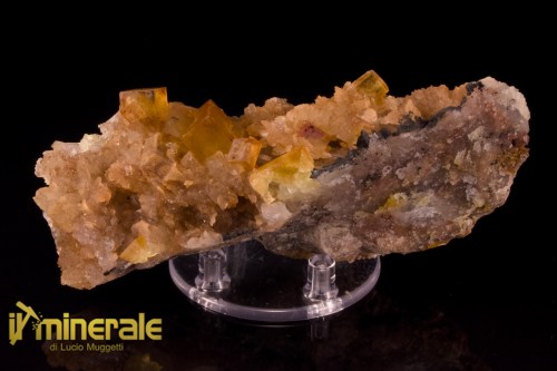 MN2535-1_Minerali_collezione_fluorite_marocco