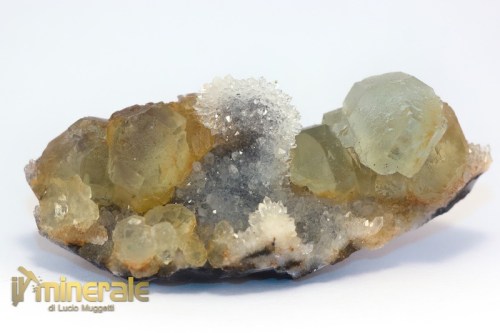 MN2588-2_minerali_collezione_fluorite_quarzo_cina