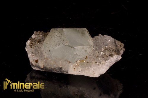 MN2600-1_minerali_collezione_fluorite_quarzo_cina