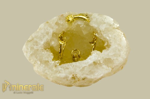 OG744-2_oggetti_lavorati_minerali_collezione_arredamento_geodi_agata_quarzo_presepe
