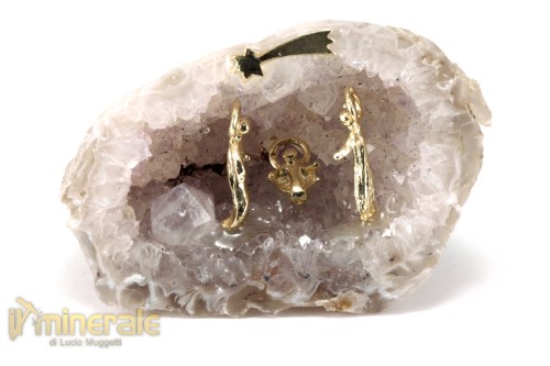 OG748-2_oggetti_lavorati_minerali_collezione_arredamento_geodi_agata_quarzo_presepe