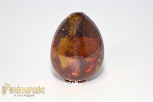 OG777-2_minerali_pietre_dure_oggetti_lavorati_arredamento_collezione_uova_blenda_mielata