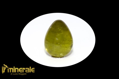 OG778-1_minerali_pietre_dure_oggetti_lavorati_arredamento_collezione_uova_berillo_verde