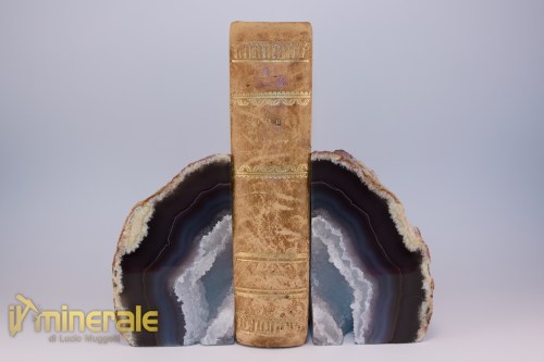 OG783-3_Oggetti_lavorati_arredamento_pietre_dure_reggilibri_agata_quarzo