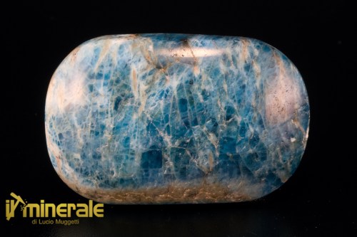 OG786-1_Oggetti_lavorati_arredamento_pietre_dure_ciottolo_apatite