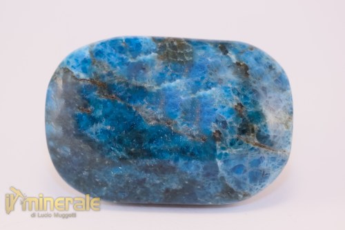 OG787-2_Oggetti_lavorati_arredamento_pietre_dure_ciottolo_apatite