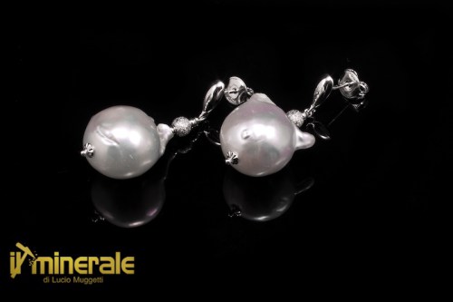OR12-15Ns10462-1_gioielli_oro_orecchini_perle_coltivate-640